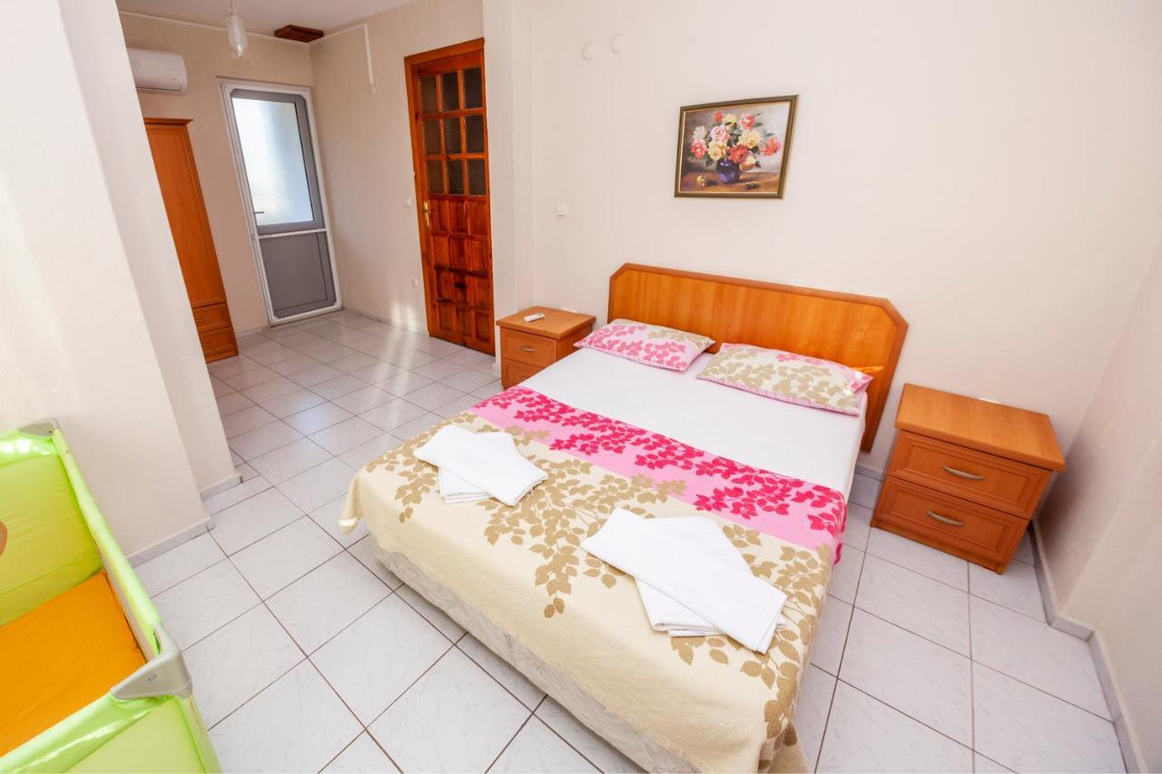Villa Gardenia ดาลยัน ภายนอก รูปภาพ