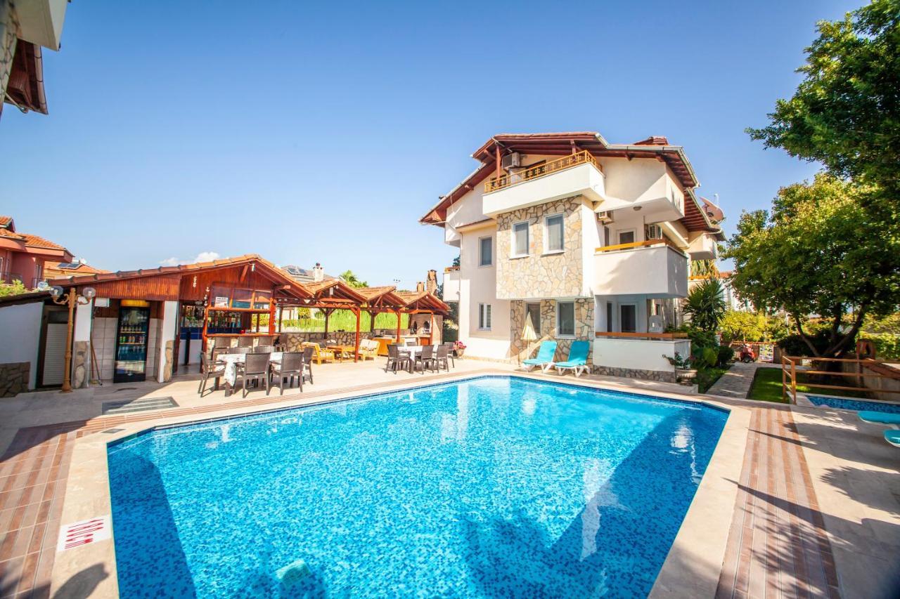 Villa Gardenia ดาลยัน ภายนอก รูปภาพ