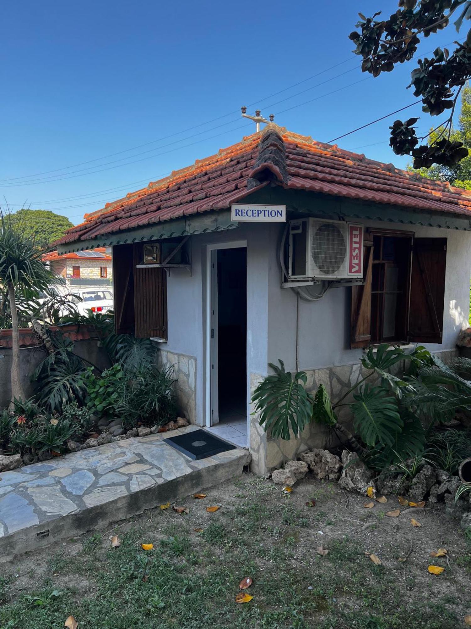 Villa Gardenia ดาลยัน ภายนอก รูปภาพ